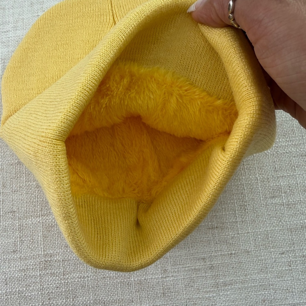 lululemon unisex Yellow beanie - Picture 3 of 3